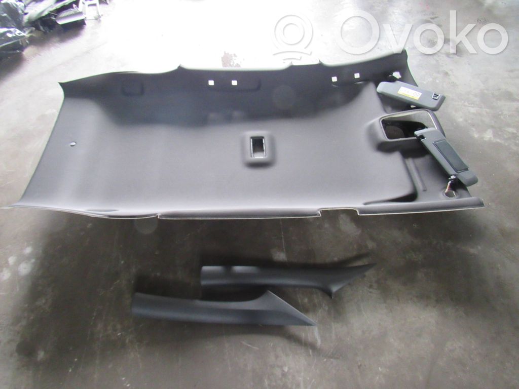 Opel Astra K Kattoverhoilu 
