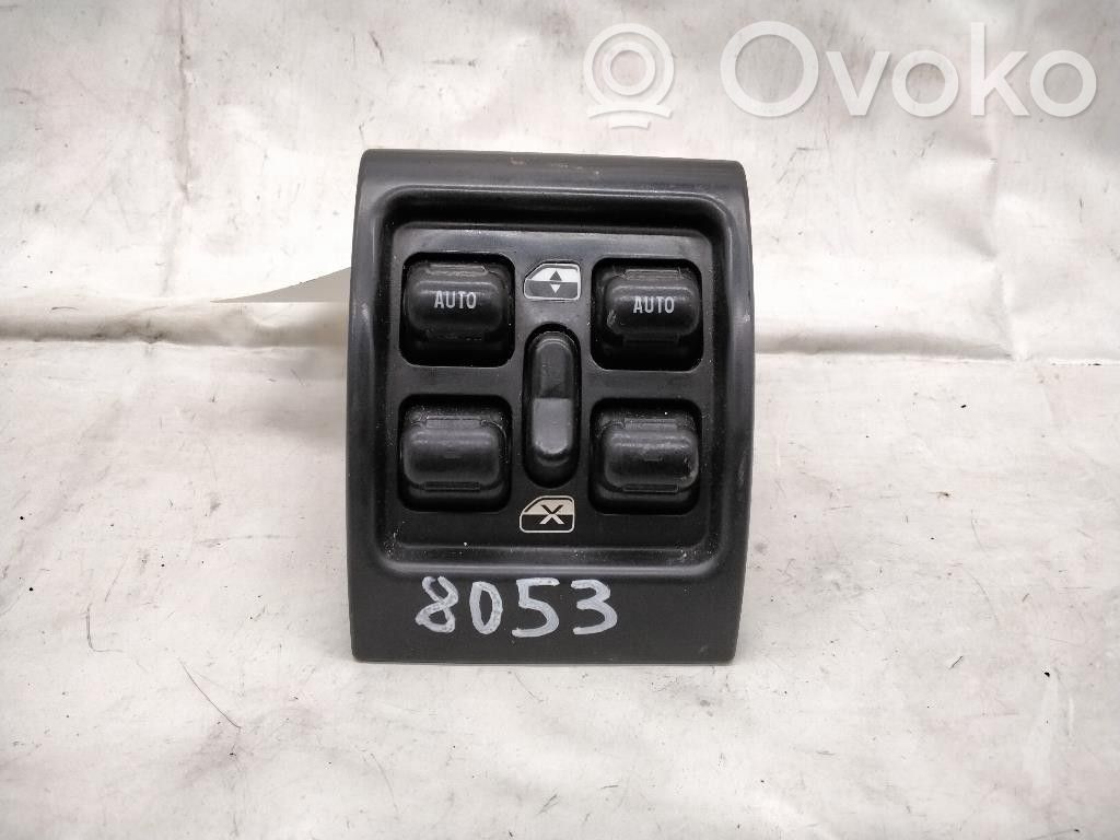 Chrysler PT Cruiser A set of switches 