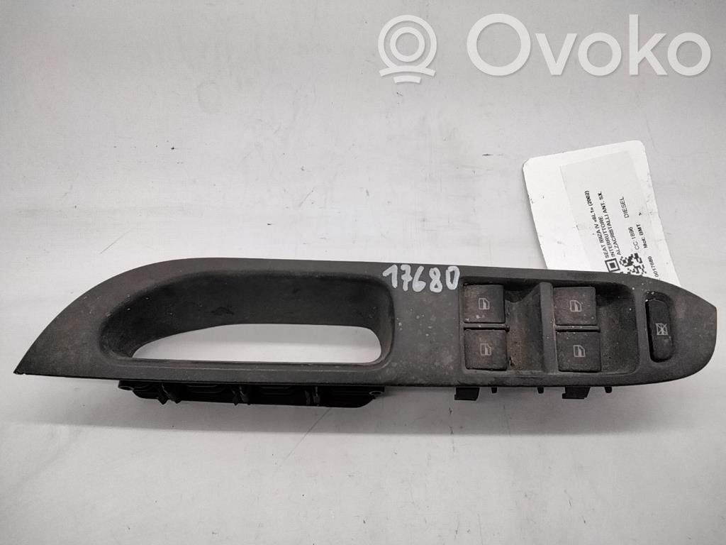 Seat Ibiza III (6L) Electric window control switch 