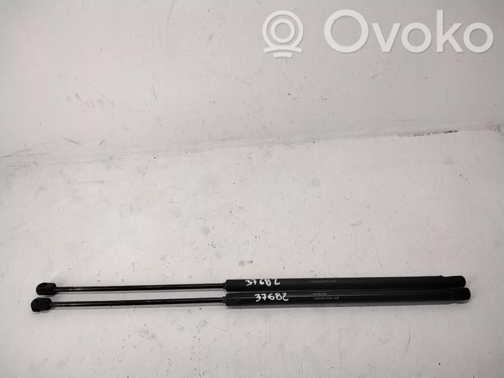 Lancia Delta III Tailgate/trunk strut/damper 