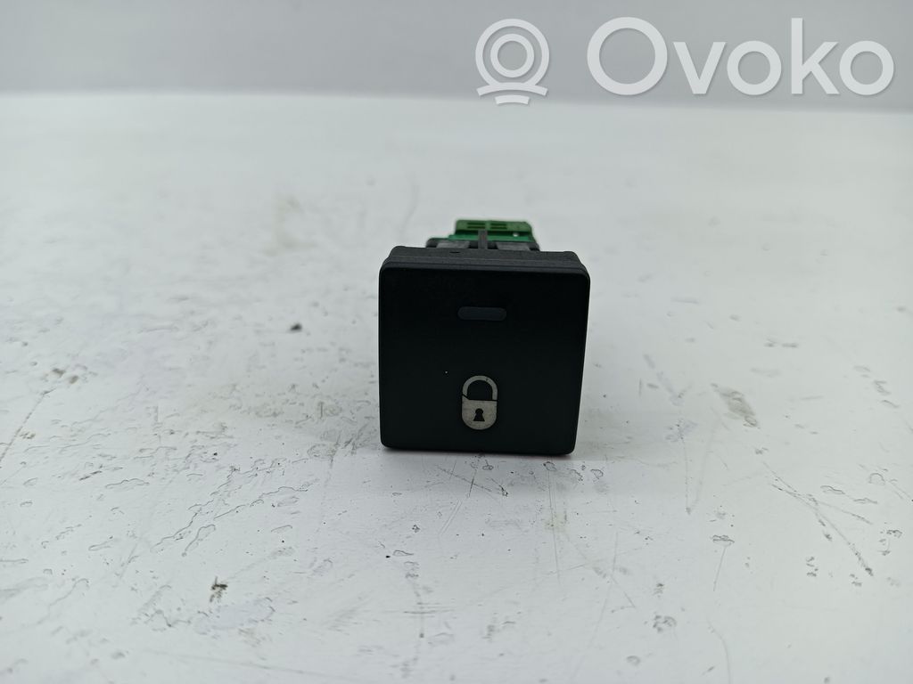 Central locking switch button   6490E1,6490E1,96582880XT,NFR