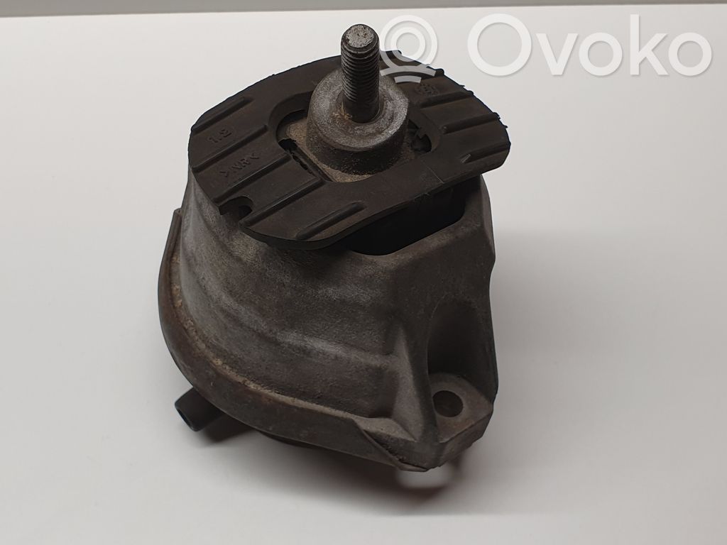 BMW 5 E60 E61 Engine mount bracket 