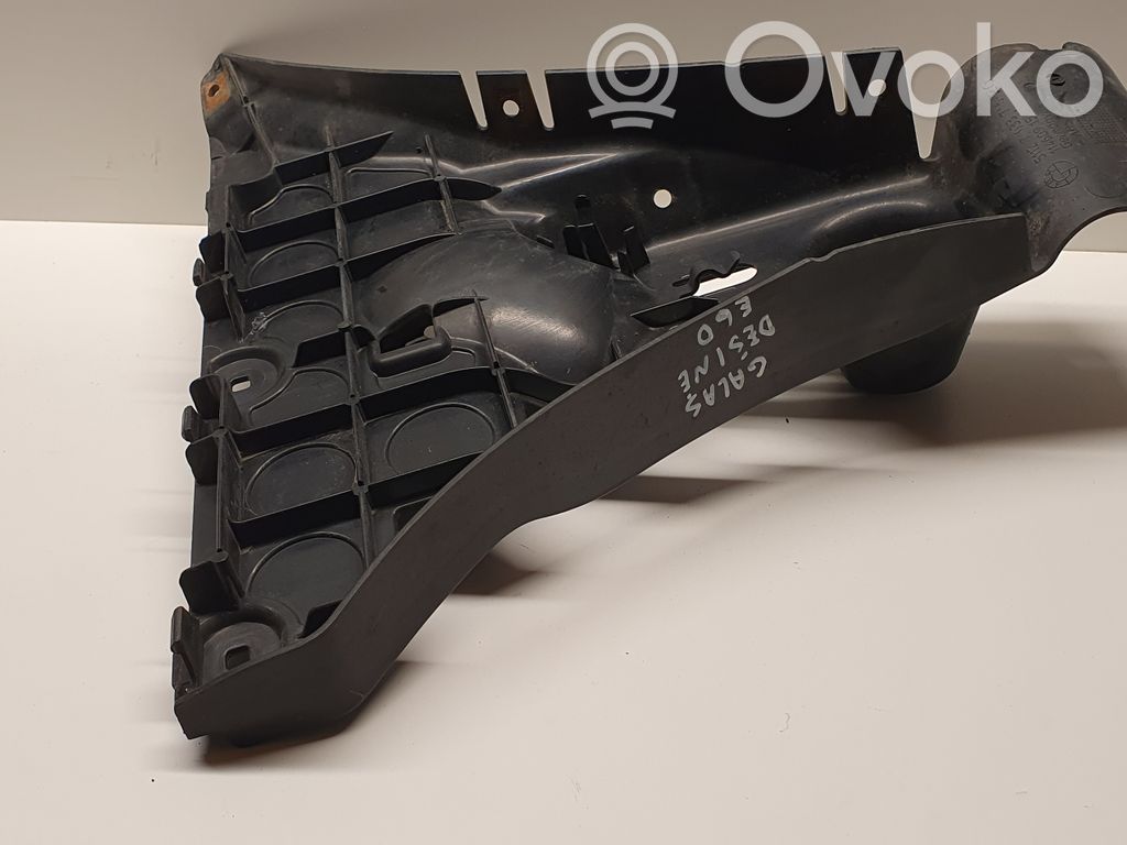 BMW 5 E60 E61 Galinis laikiklis bamperio 