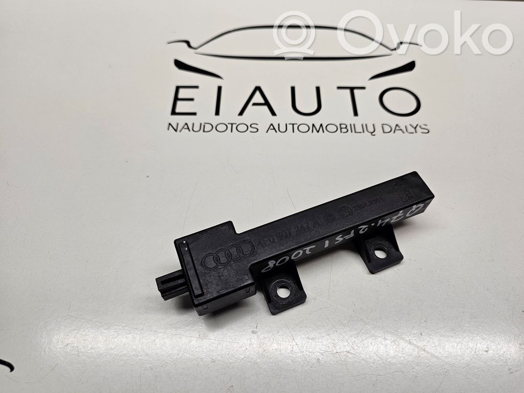 Audi Q7 4L Moduł / Sterownik systemu uruchamiania bezkluczykowego 