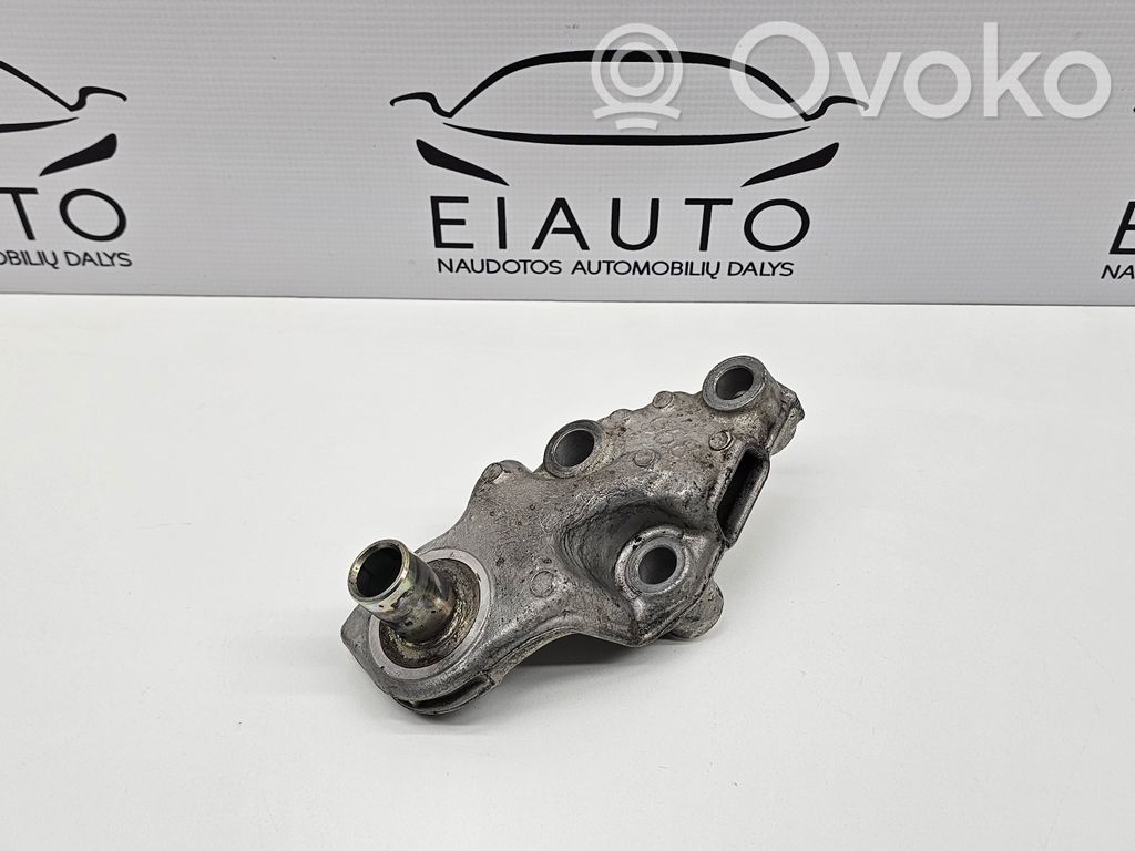Citroen C5 Engine mounting bracket 