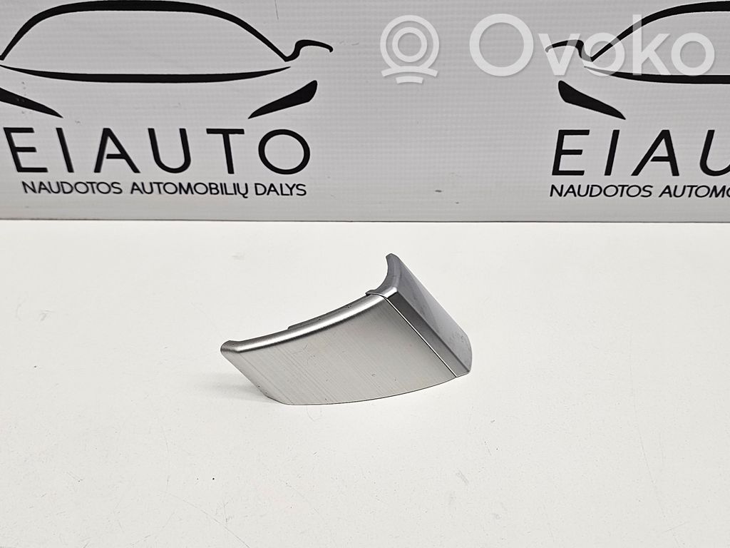 BMW X5 E70 Dashboard glove box trim 