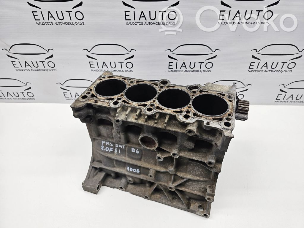 Volkswagen PASSAT B6 Engine block 