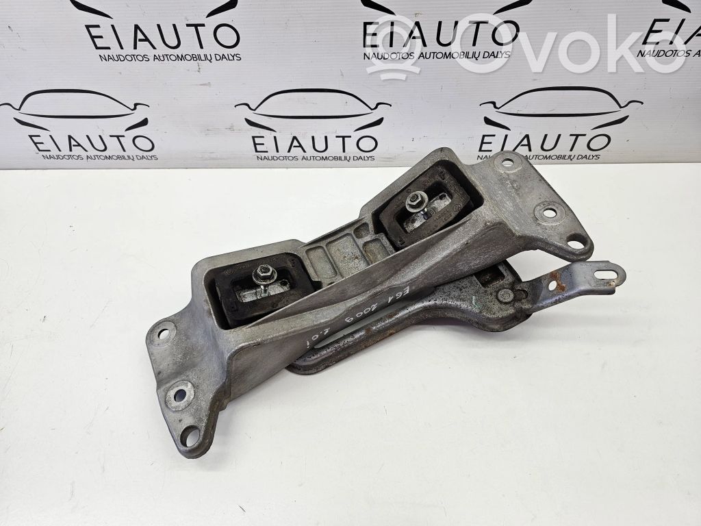 BMW 5 E60 E61 Gearbox mounting bracket 
