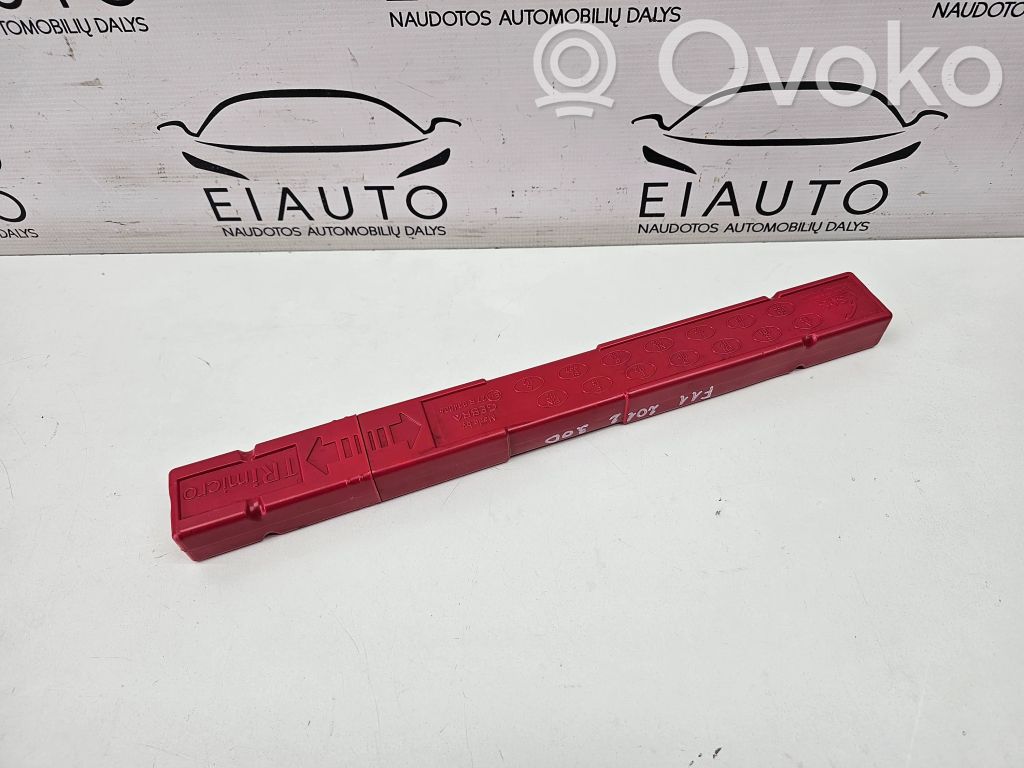 BMW 5 F10 F11 Emergency warning sign 