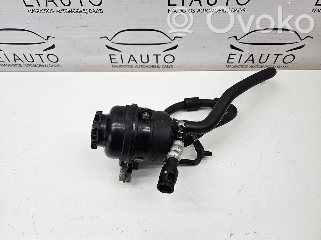 BMW 6 E63 E64 Ohjaustehostimen nestesäiliö 
