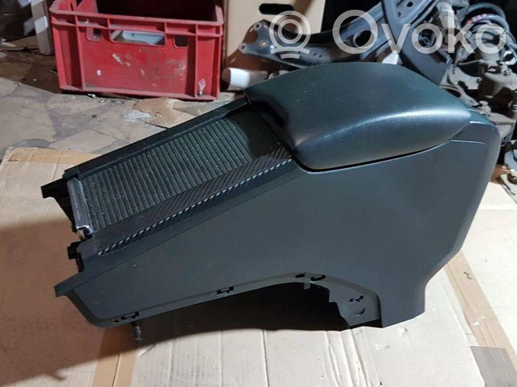 Volvo S60 Consolă centrală 