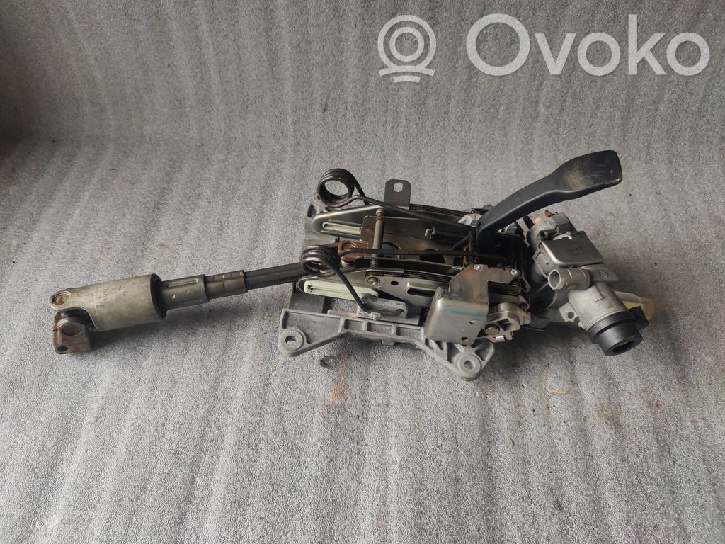 Audi A4 S4 B6 8E 8H Ohjauspyörän akseli 