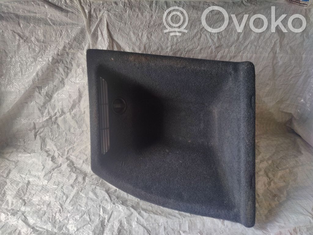 Audi A4 S4 B9 8W Capac plastic hayon 
