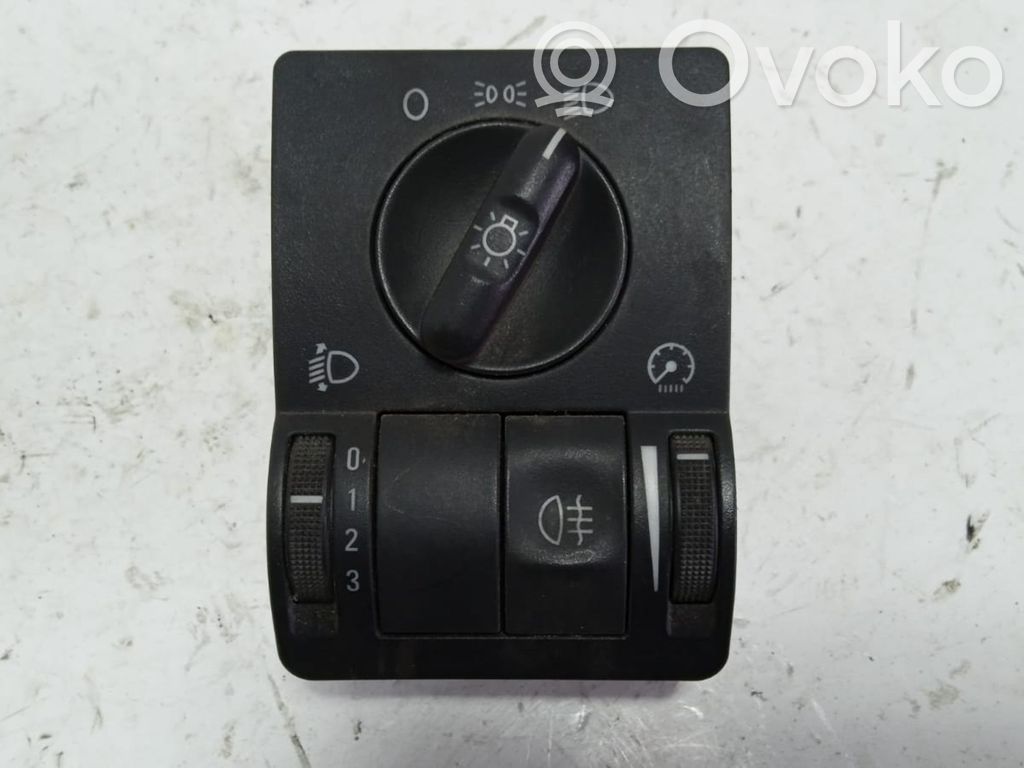 Opel Corsa C Light switch 