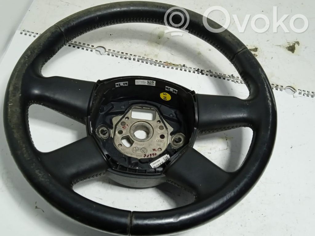 Audi A3 S3 8P Steering wheel 