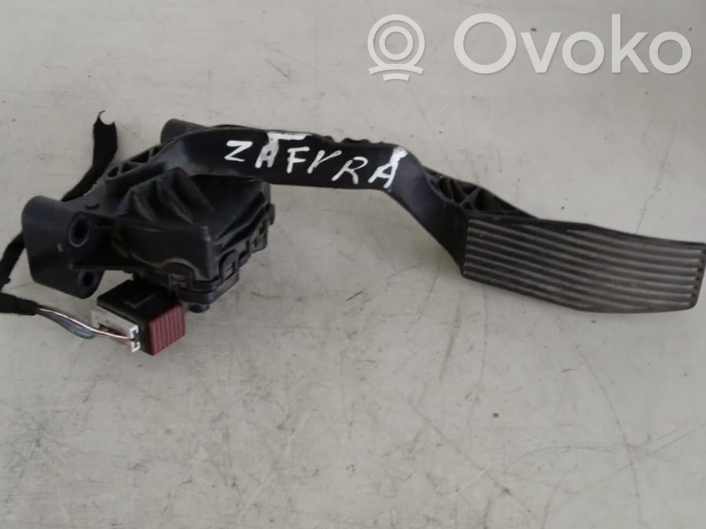 Opel Zafira A Akseleratora pedālis 