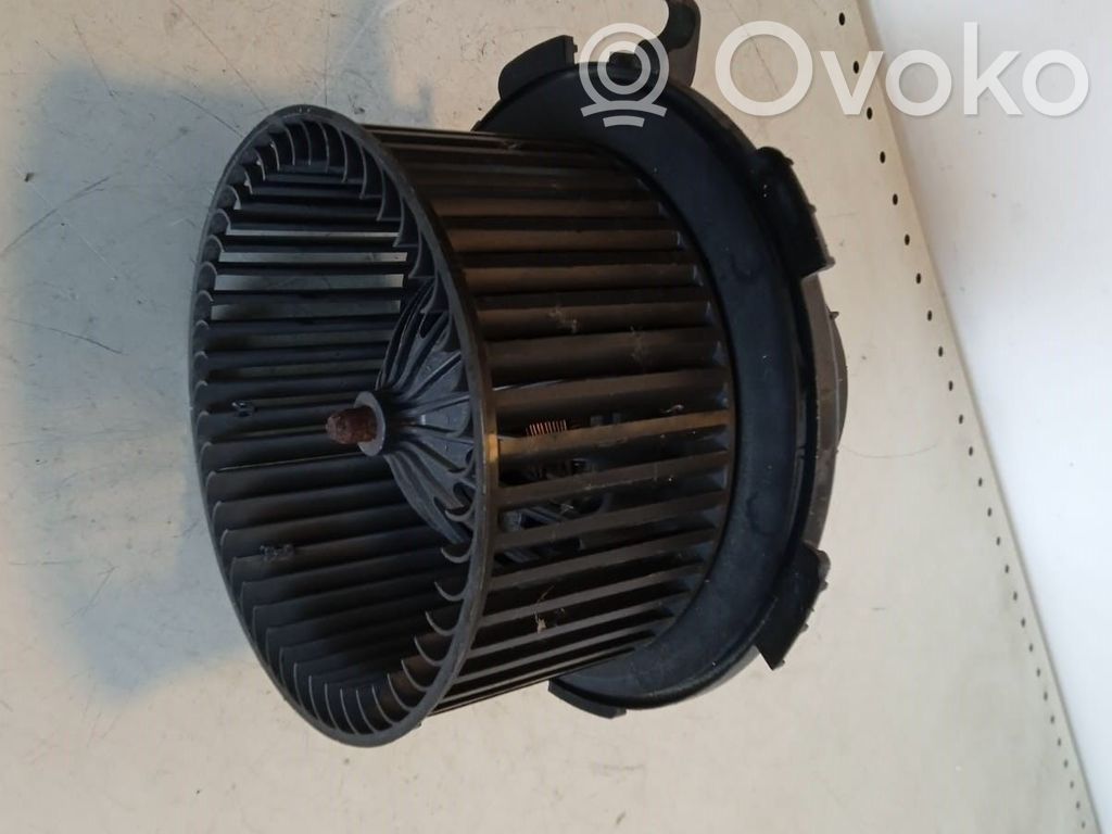 Opel Zafira B Pečiuko ventiliatorius/ putikas 