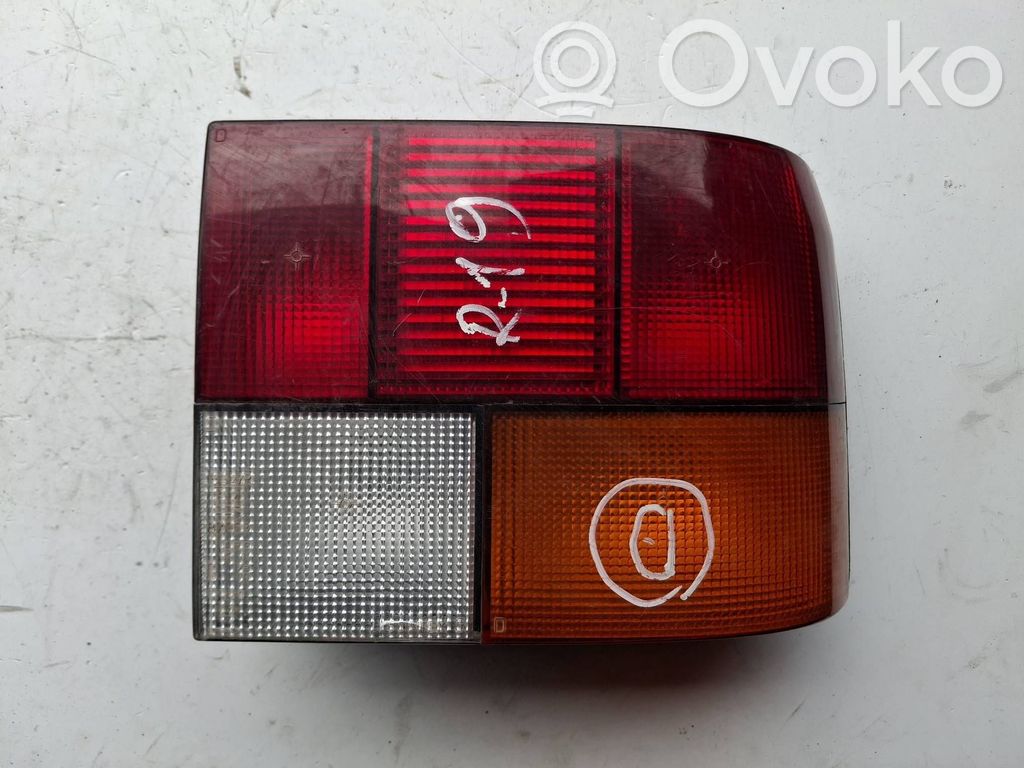 Renault 19 Задний фонарь в кузове 