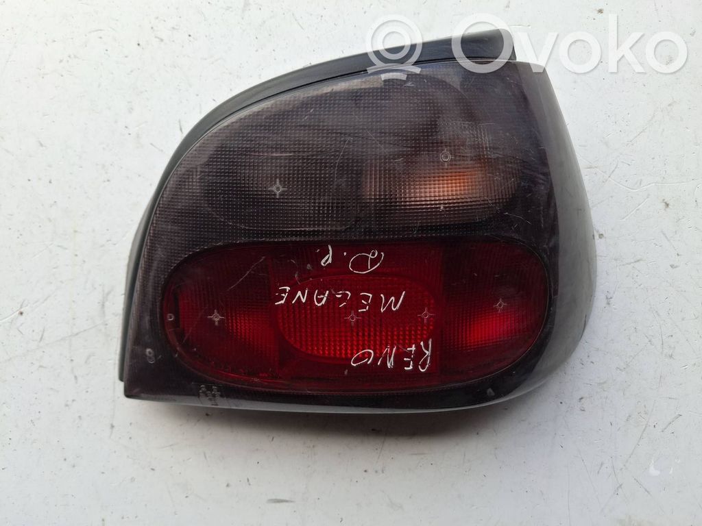 Renault Megane I Aizmugurējais lukturis virsbūvē 