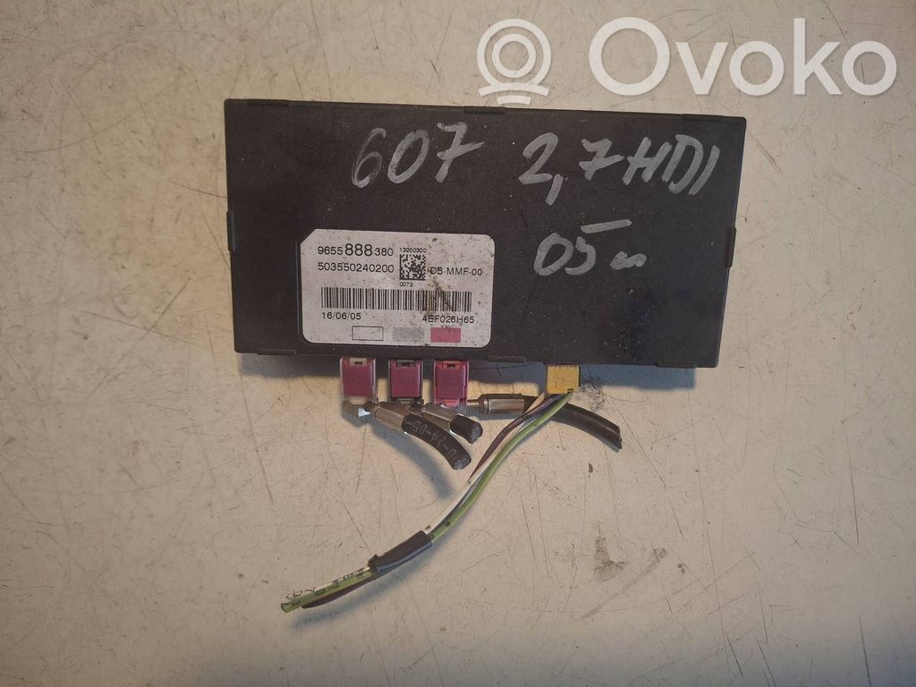 Peugeot 607 Antenos stiprintuvas 