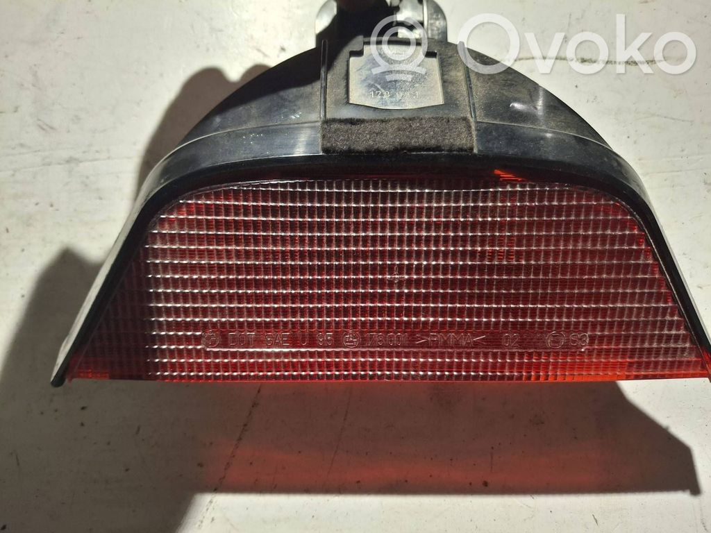 BMW 5 E39 Third/center stoplight 