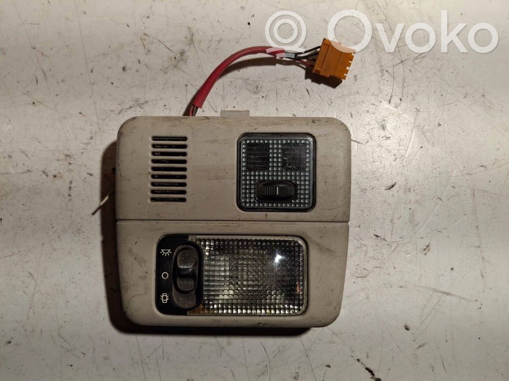 Peugeot 406 Priekinių vietų apšvietimo žibintas 