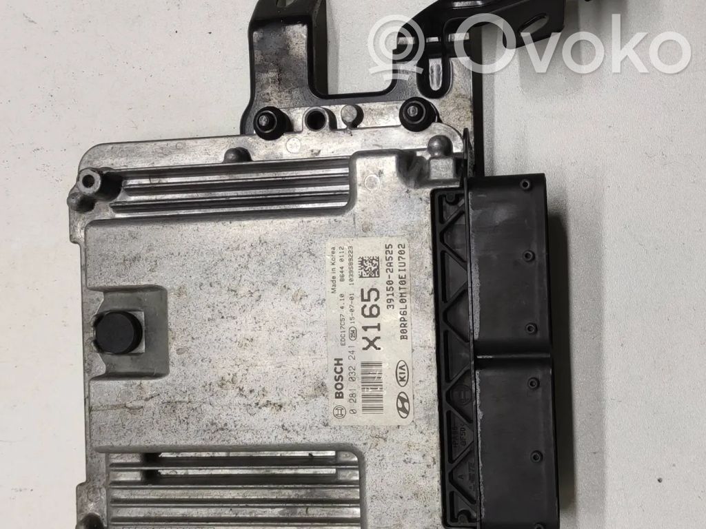 KIA Carens III Engine control unit/module 