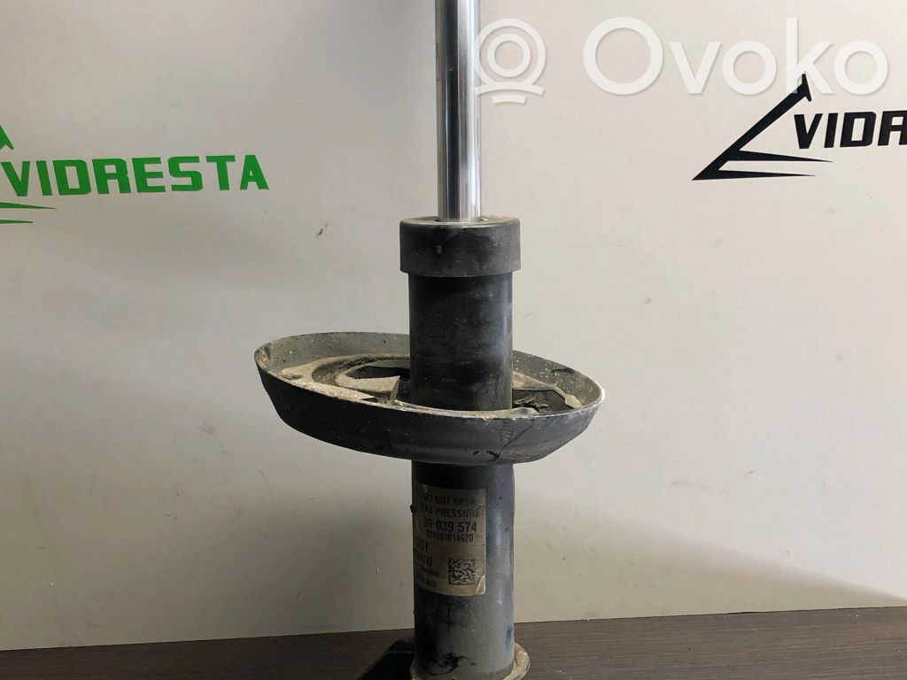 Opel Astra K Priekšpusē amortizators 