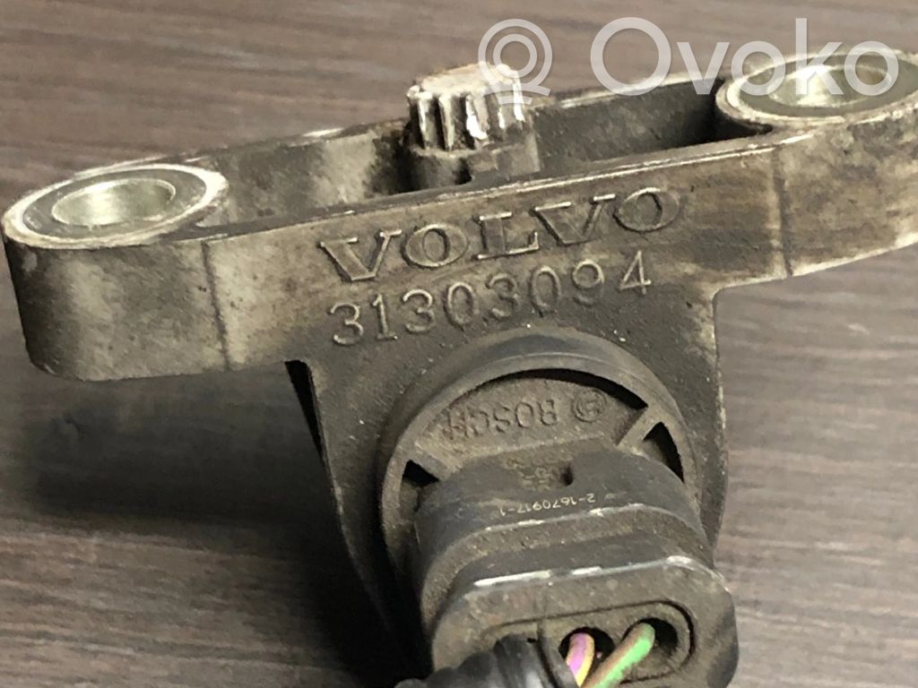 Volvo XC70 Camshaft speed sensor 