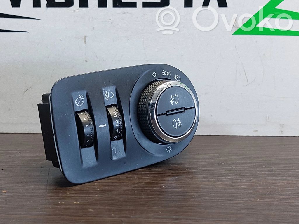 Opel Corsa D Fog light switch 