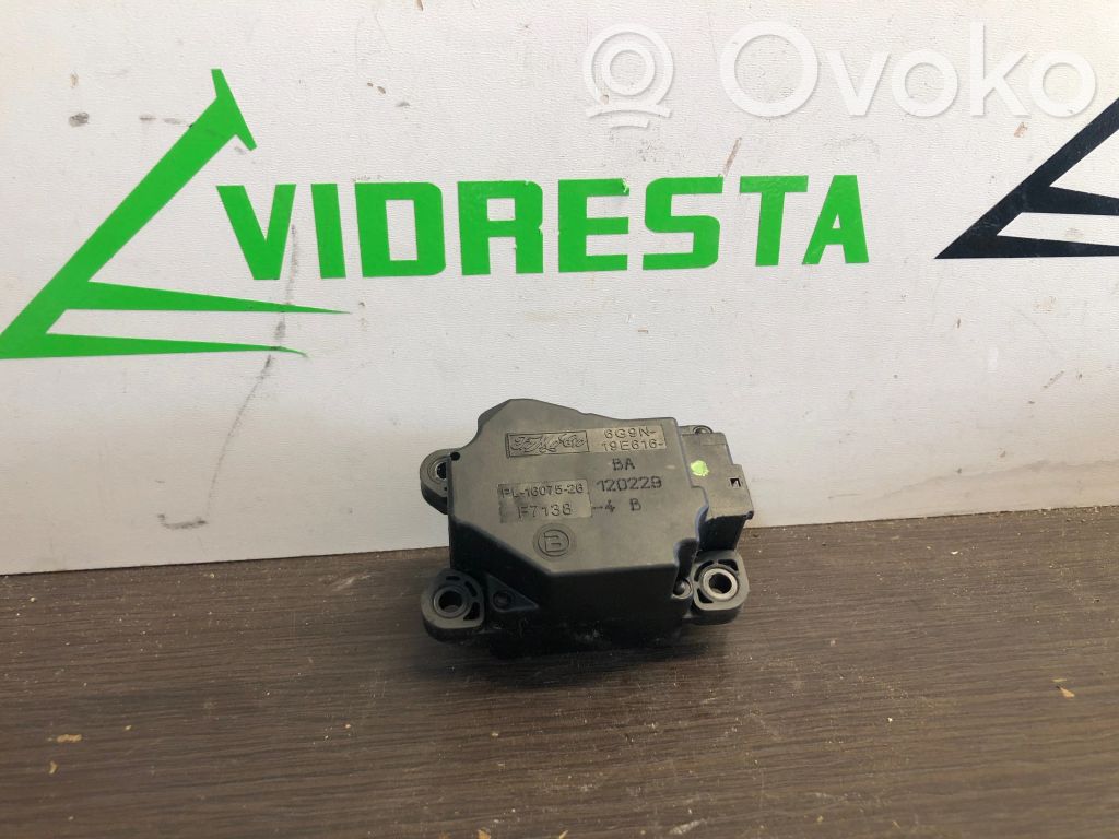 Volvo XC60 Motor/activador trampilla de calefacción 