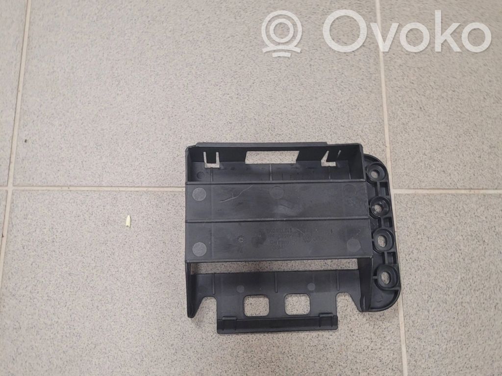 Volkswagen Scirocco Voltage converter/converter module 