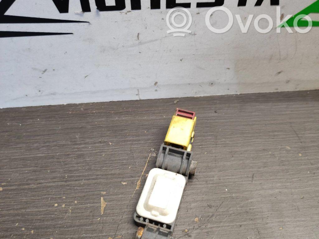 Audi A3 S3 A3 Sportback 8P Airbag deployment crash/impact sensor 