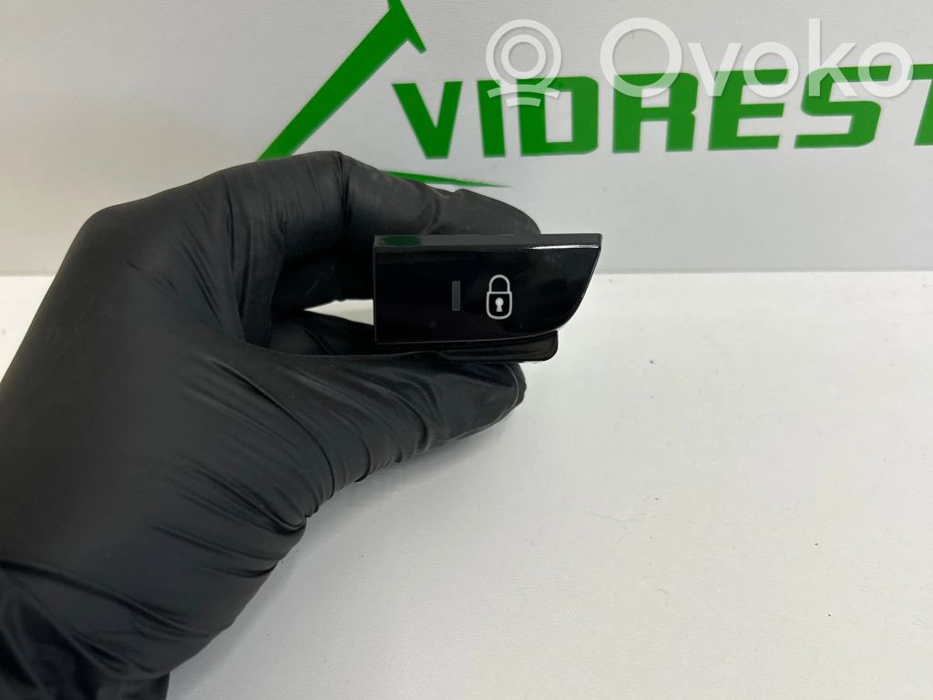 Citroen C4 II Picasso Central locking switch button 