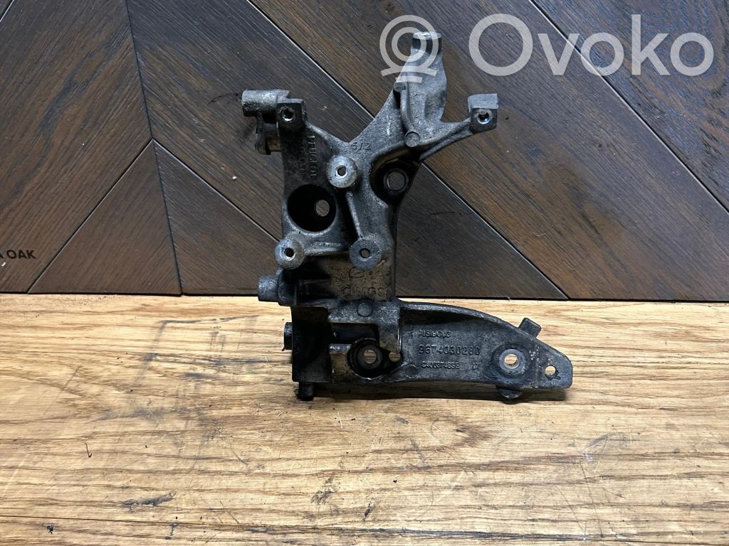 Citroen C4 II Picasso Engine mounting bracket 