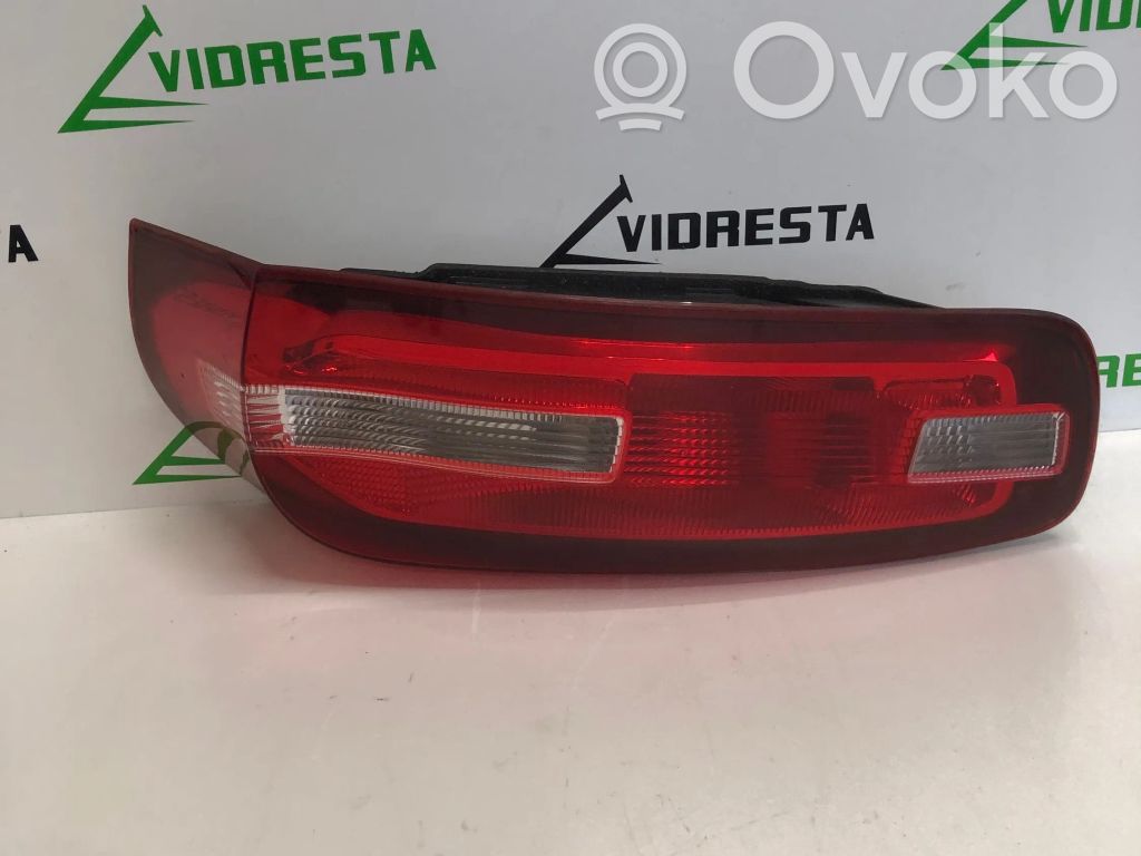 Citroen C4 II Picasso Takaluukun takavalot 