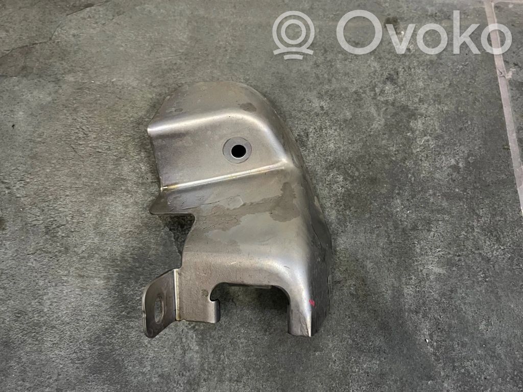 Renault Clio V Heat shield in engine bay 