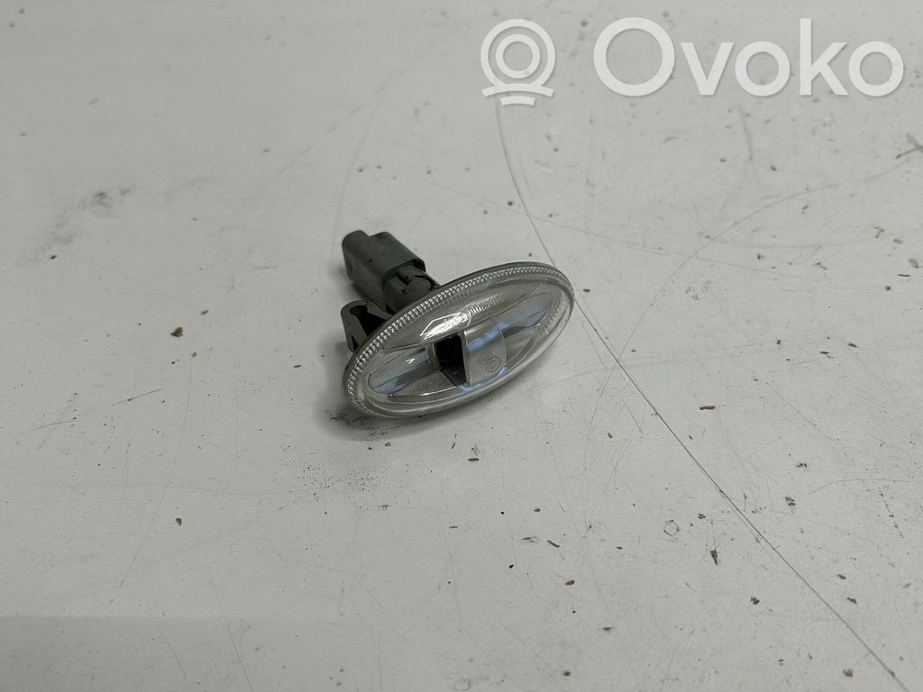 Citroen Berlingo Front fender indicator light 