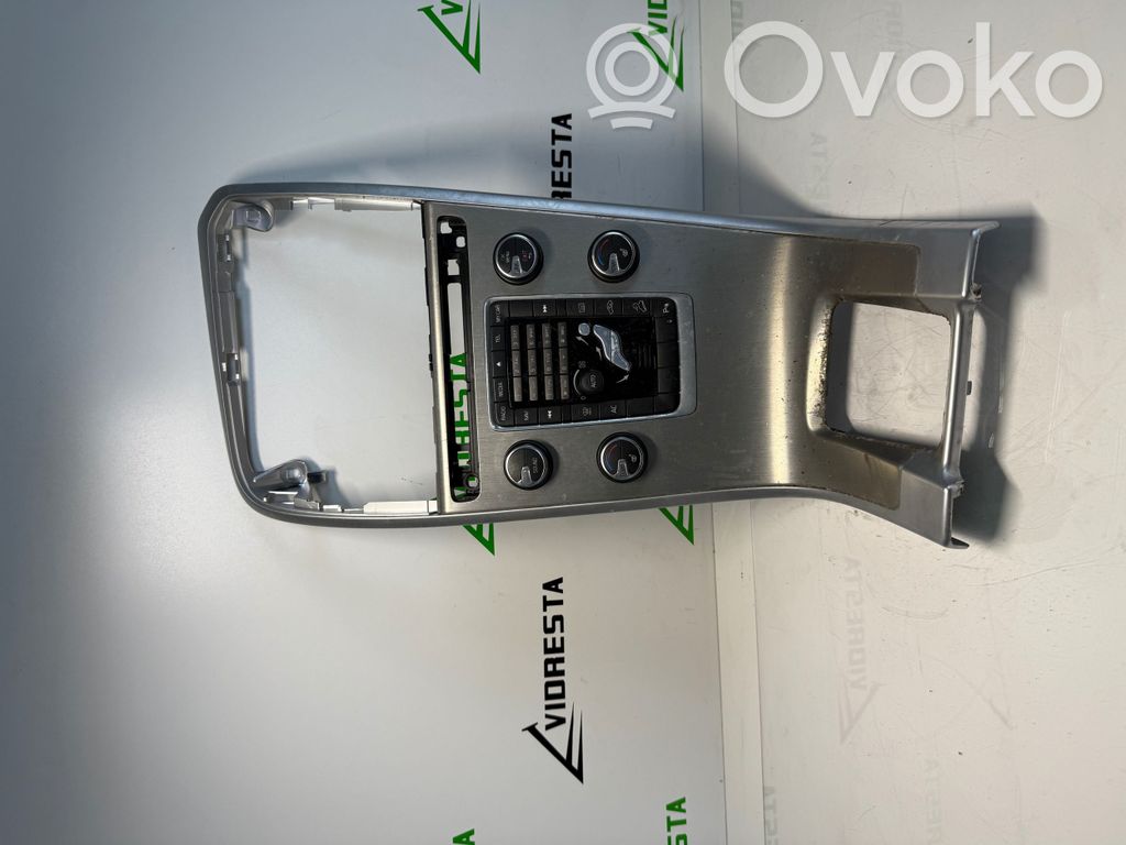 Volvo XC60 Climate control/heater control trim 