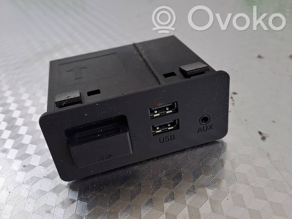 Mazda 6 USB socket connector 