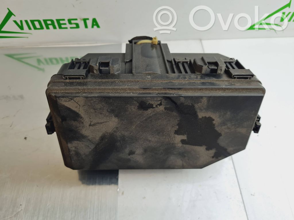 Ramka / Moduł bezpieczników   230R200P6L,T1TE010,140114