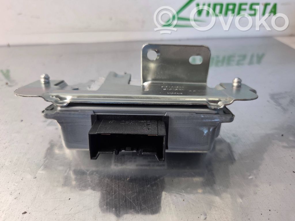 Jeep Compass Voltage converter/converter module 