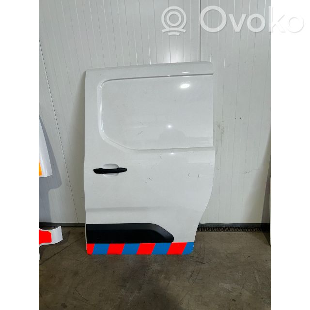 Side sliding door