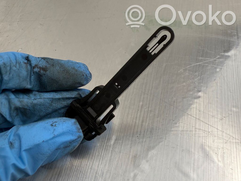 Peugeot 308 Oil temperature sensor 