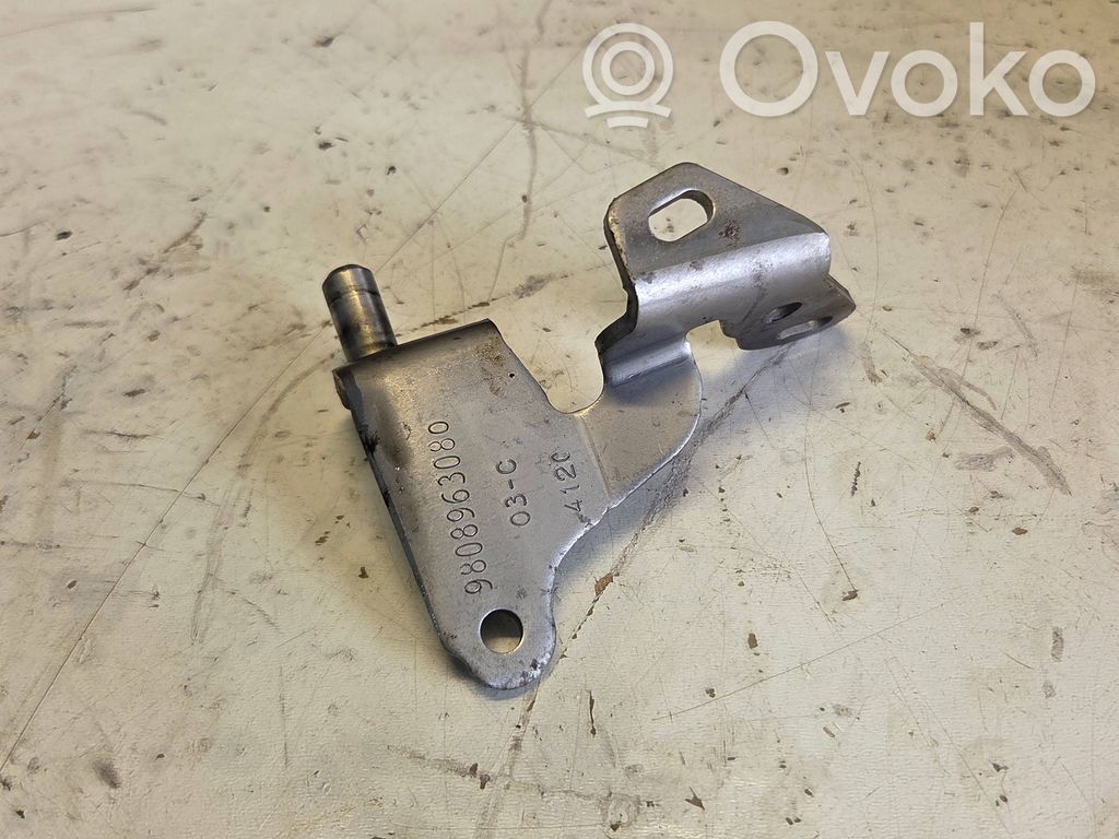 Opel Combo E Kita variklio skyriaus detalė 