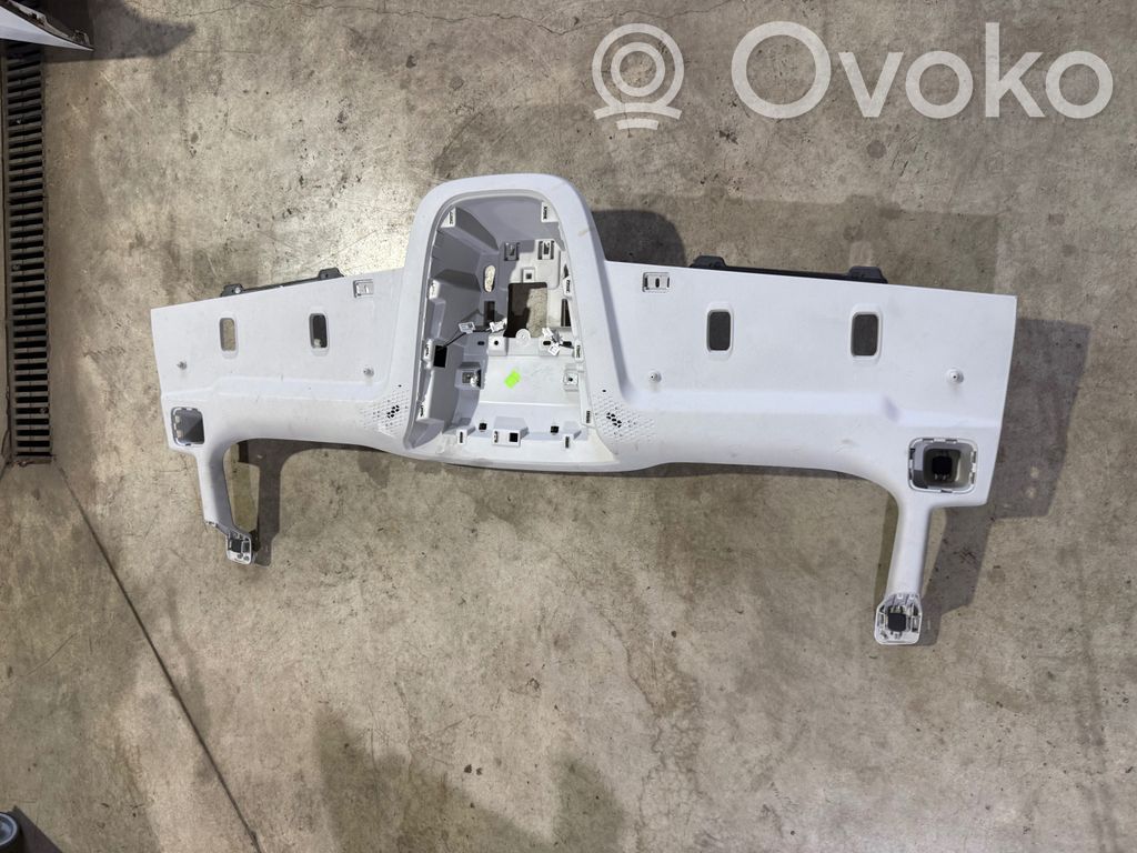 Opel Combo E Kita salono detalė 