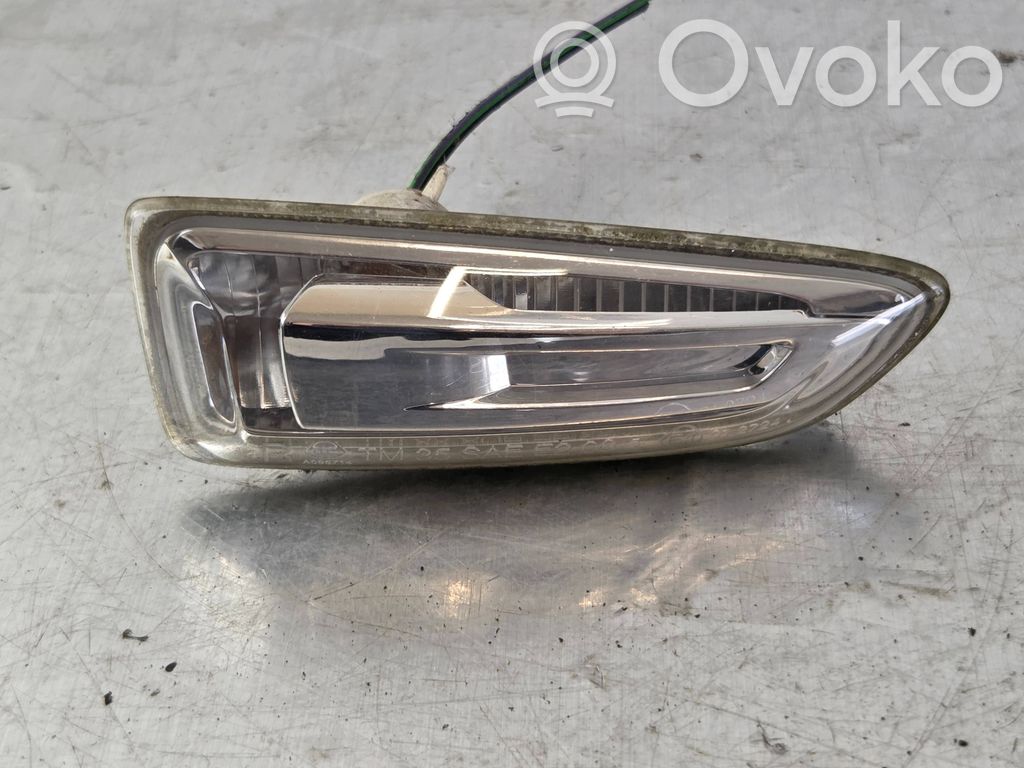 Opel Astra K Kierunkowskaz błotnika przedniego 