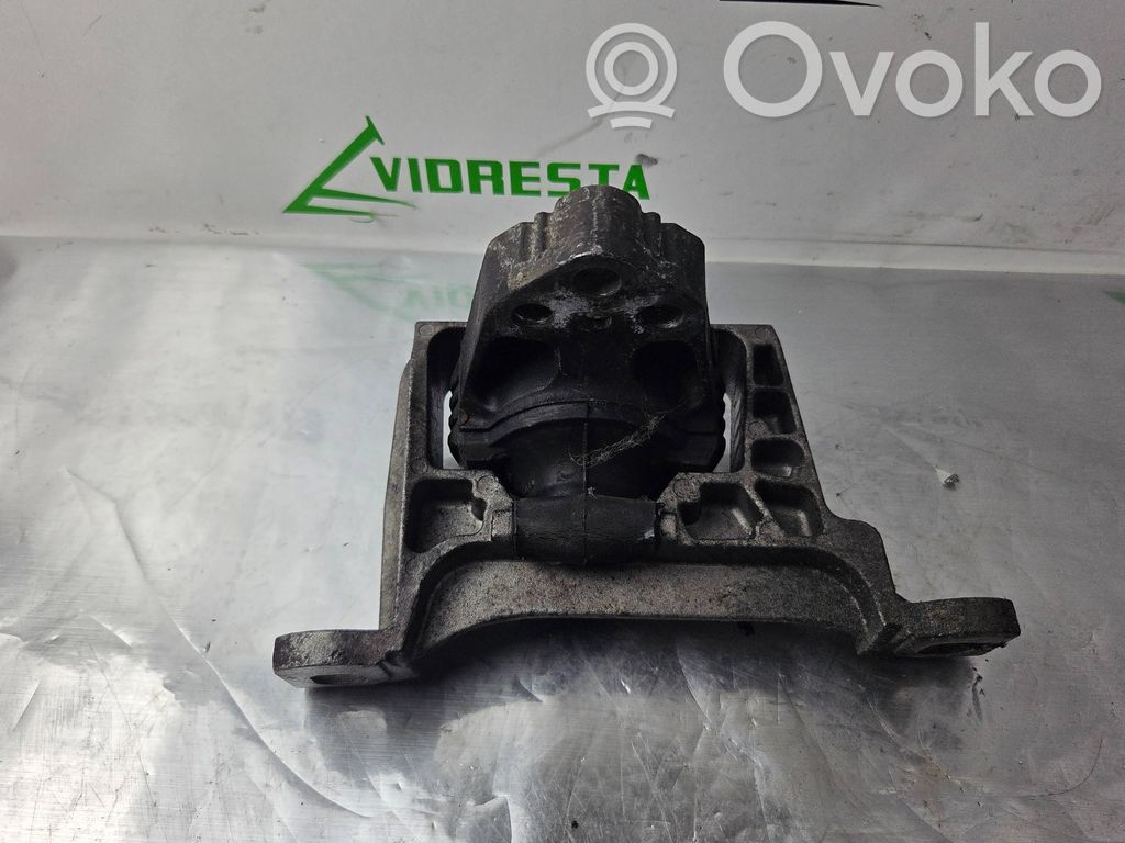Ford Grand C-MAX Engine mount bracket 