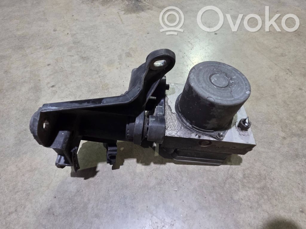Mercedes-Benz E W212 ABS Pump 