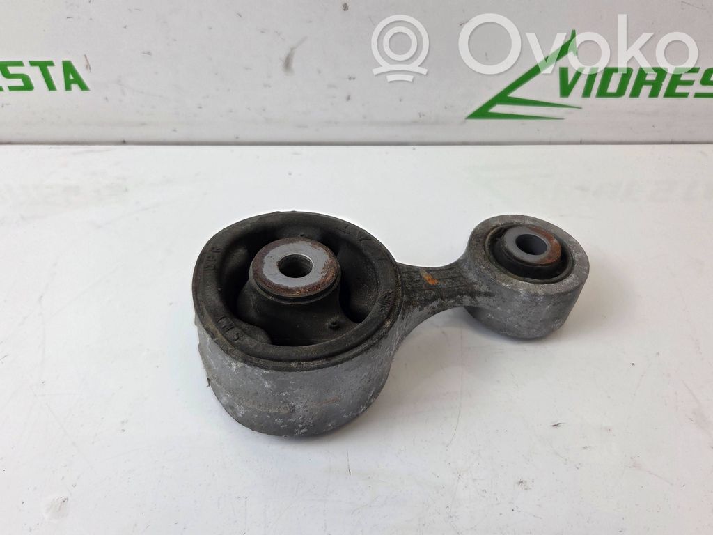 Honda CR-V Engine mount bracket 